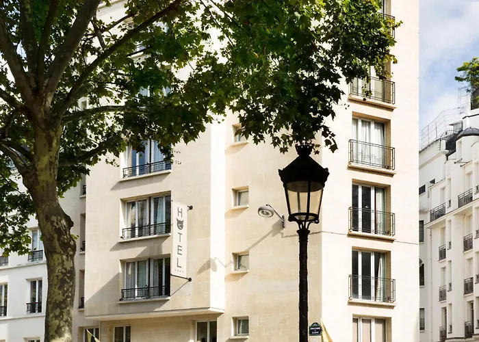 Hotel Le Chat Noir Parigi